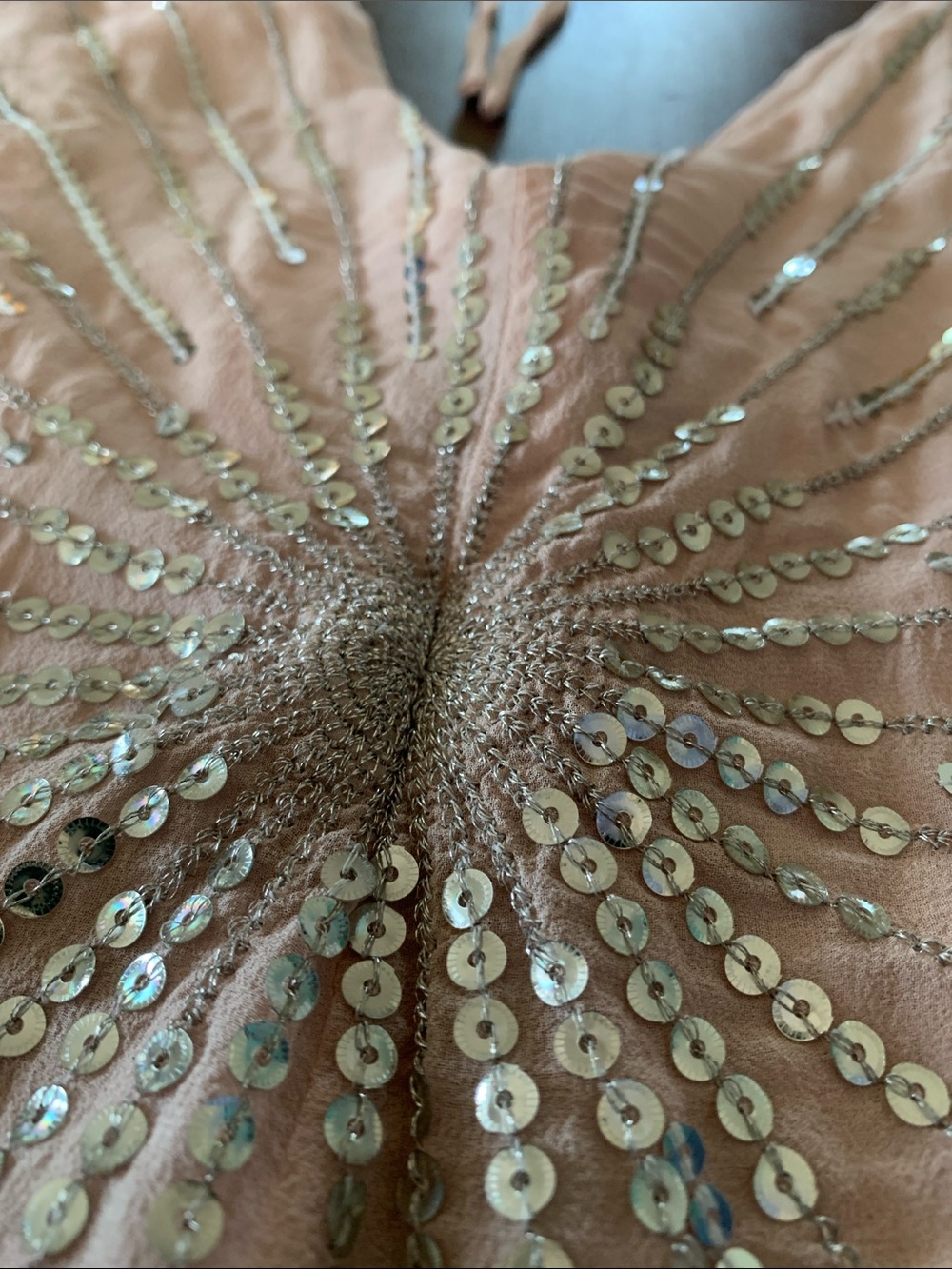BCBGMAXAZRIA Pale Pink 100% Silk Sequin Sunburst Butterfly Blouse, Sz XS-S - Picture 7 of 7